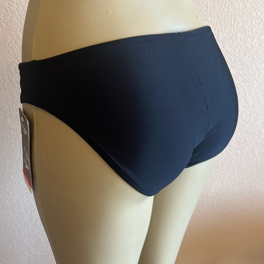 Speedo - Picture 5 of 15